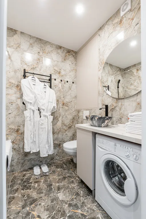 Квартира Шикарная студия с видом на парк Челюскинцев — Минск