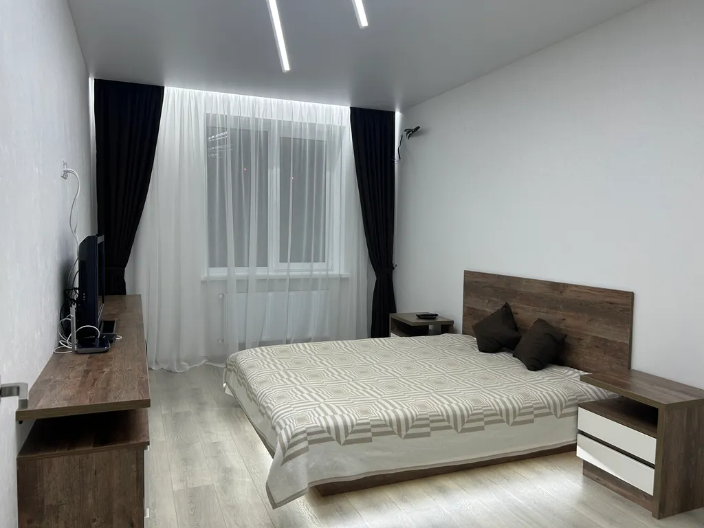 Современная квартира рядом с набережной