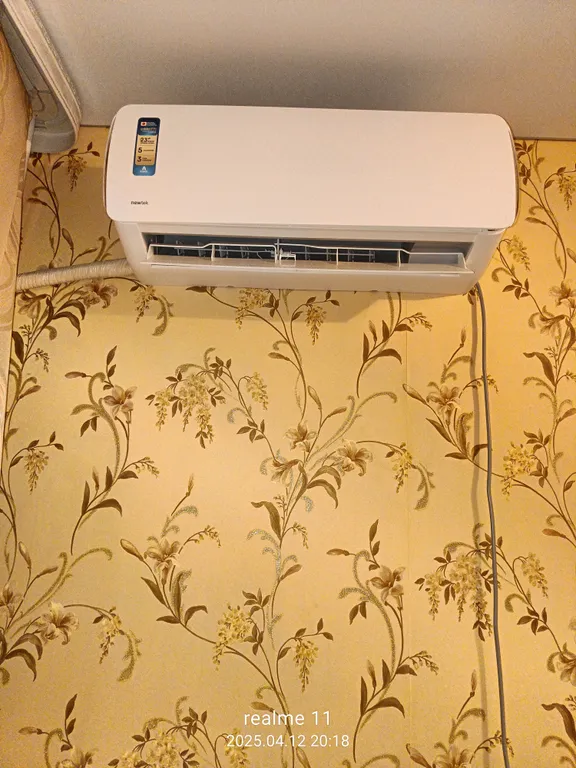 Сдаю однушку в новостройке - диван и кровать. Ждем вас.