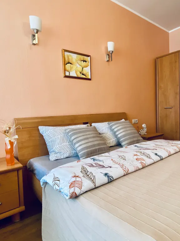 Квартира у центральной площади рядом с набережной