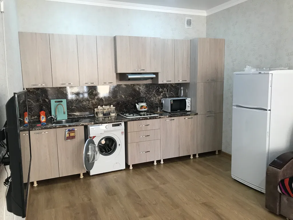 Новая дача, рядом с морем