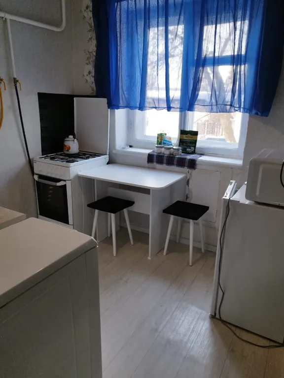 Квартира 1-комнатная Квартира — Артёмовский