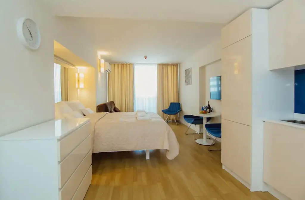 Orbi city view 13-62