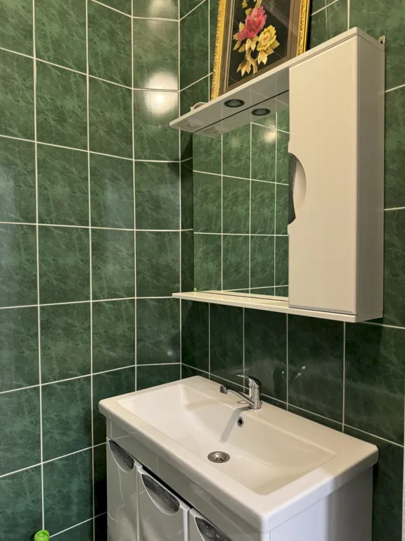 1-й этаж под ключ в центре - 15 мин до центрального пляжа