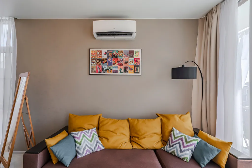 Студия с балконом и подогреваемым бассейном на территории ЖК в центре