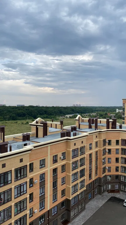 Красивая квартира на Российском