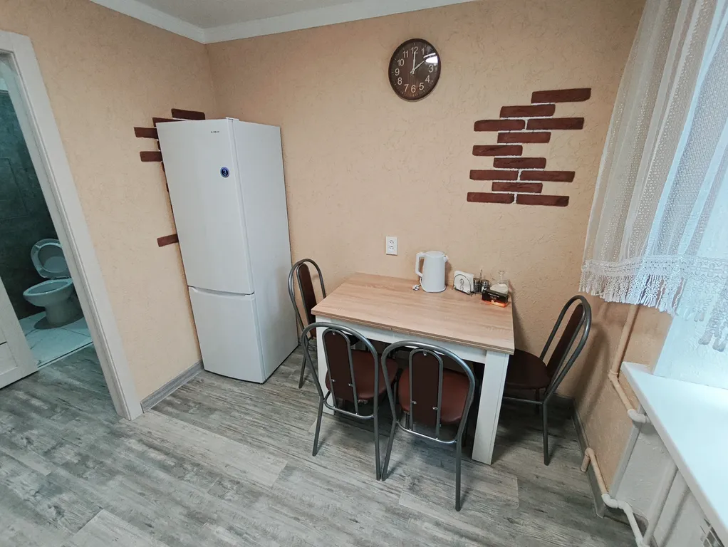 Большая трёшка недалеко от центра