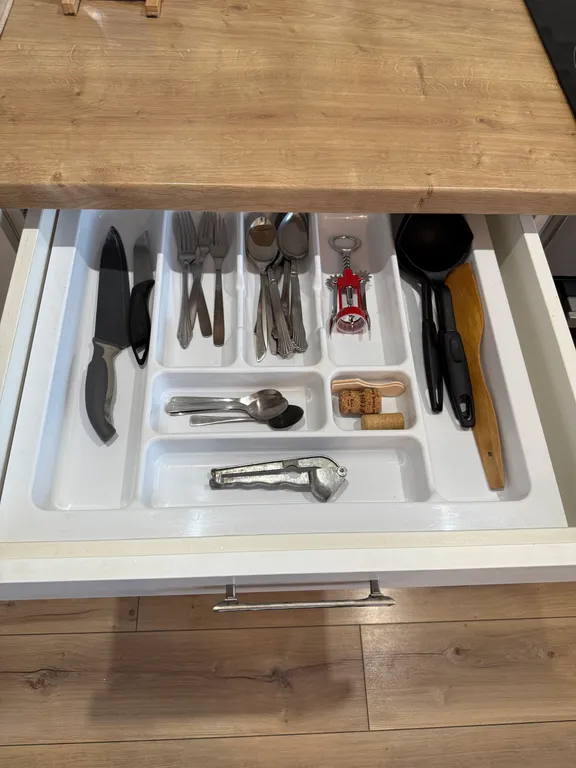 Уютная двухкомнатная квартира с дизайнерским ремонтом