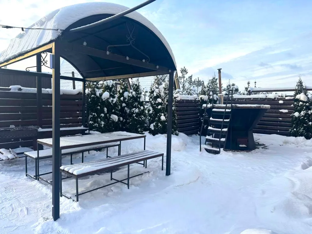 Дом с баней и банным чаном