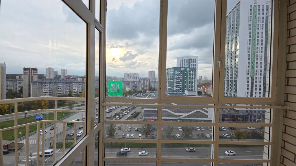 Тут хорошо на Островского