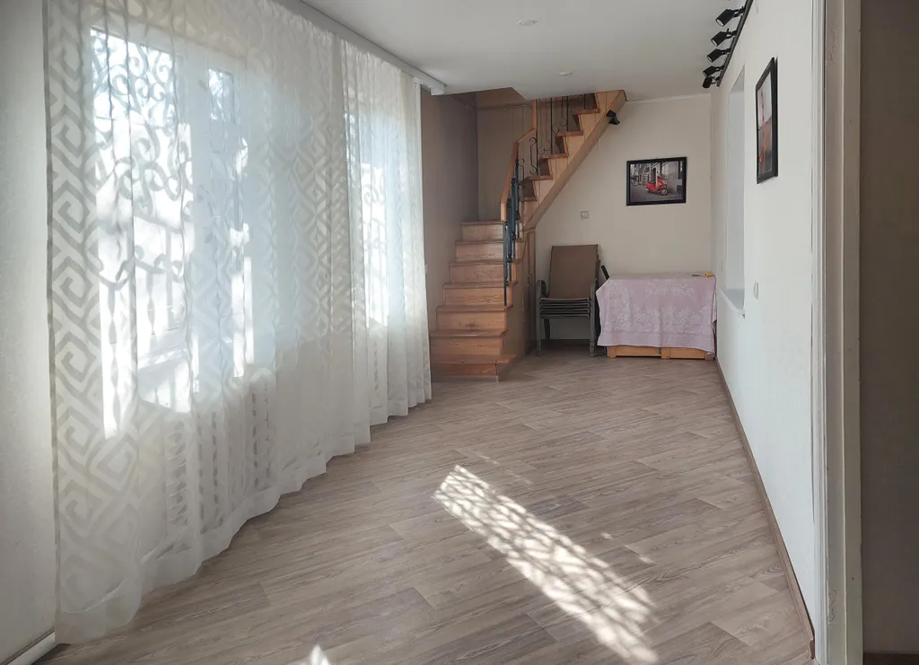 УЮТНЫЙ ДОМ 120 кв с двором и мангалом