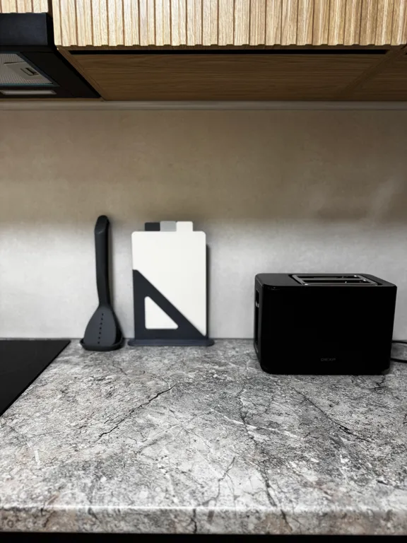 Новая стильная квартира с панорамным видом на море и рядом с пляжем