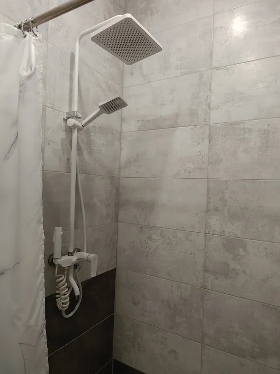 Уютное жилье рядом с парком лога, 800 метров, закрытая парковка, все есть