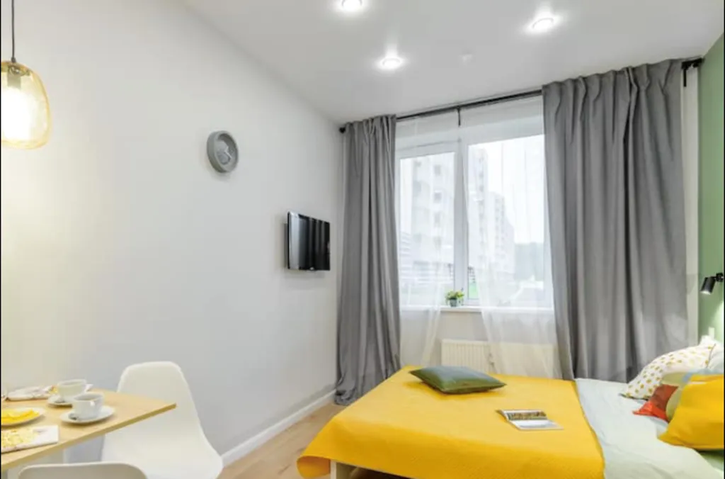 Квартира Квартира Уютная студия крокус — Песочный