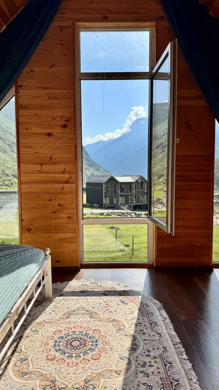 Уютный Barn House у Эльбруса с шикарным видом на Великие Горы Кавказа