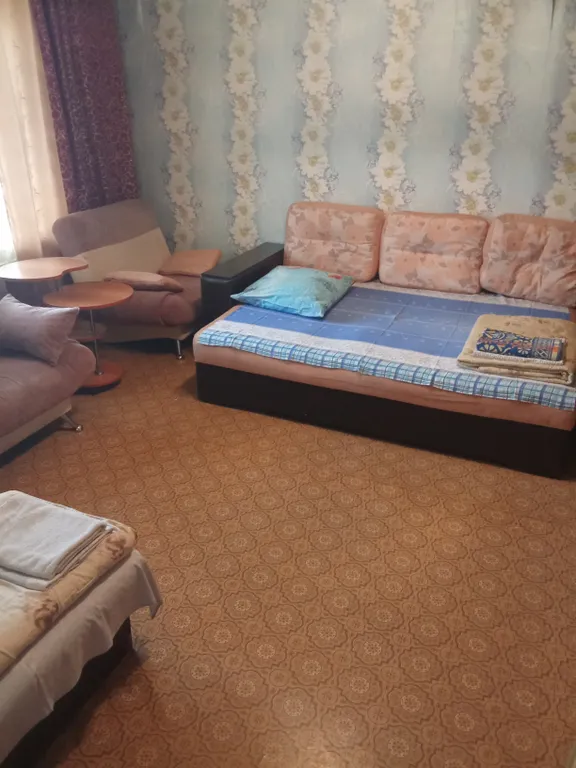 Уютная квартира — аренда посуточно в Краснотурьинск