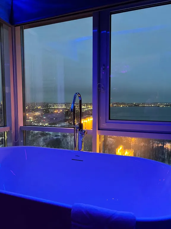 Видовая квартира с панорамой на город и Ангару