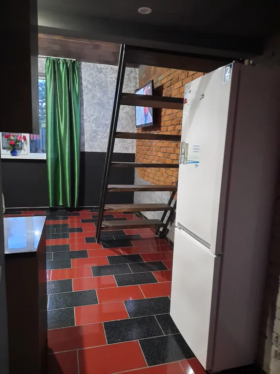 Квартира Двухуровневая квартира-студия в центре — Кореновск