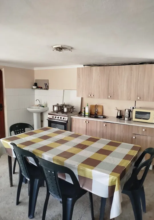 Коттедж Эко-домик трёхместный — Гагра