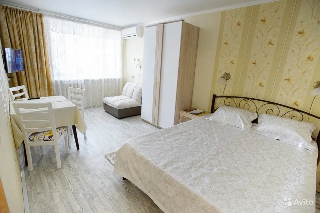 Уютная квартира в красивом центре — аренда посуточно в Севастополь