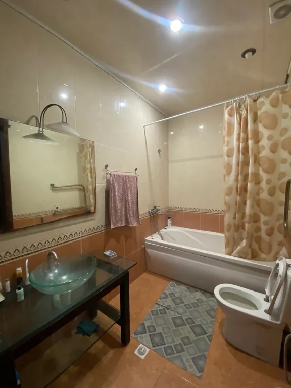 Дом напротив фонтана с потрясающим видом на крепость, фонтан и море