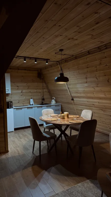 Уютный домик с панорамным видом на горы