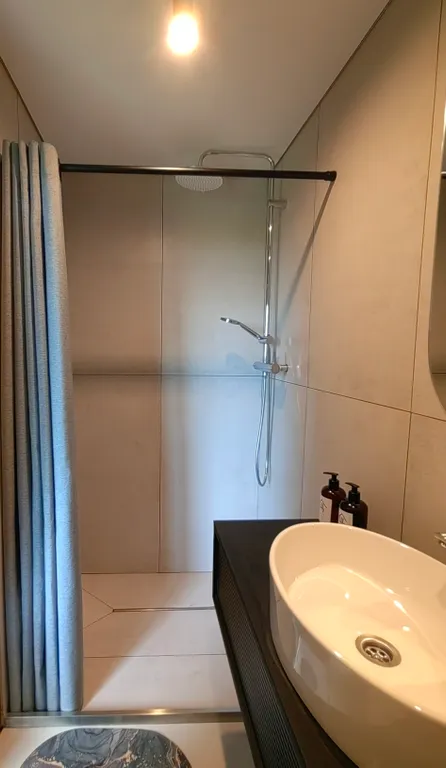 База отдыха с панорамными видами на озеро Ильмень