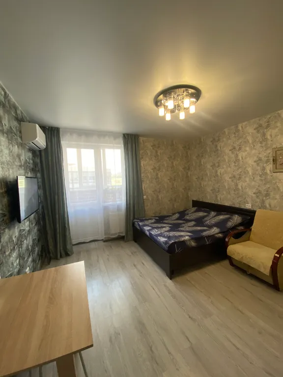 Комфортная и очень уютная студия с шикарной душевой комнатой