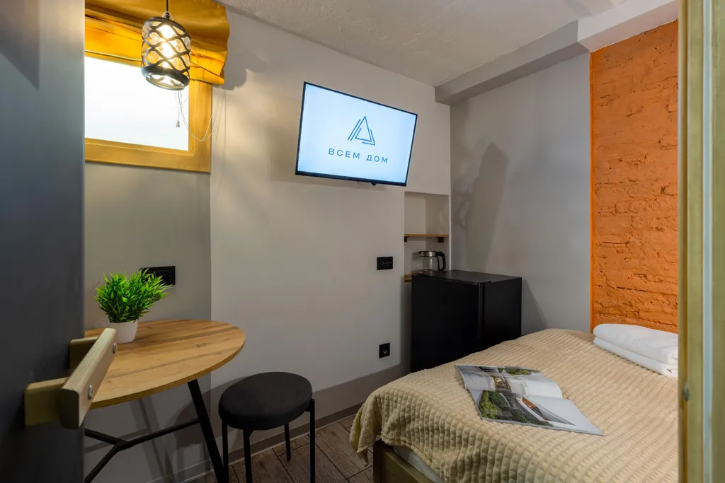 На Кирочной 8