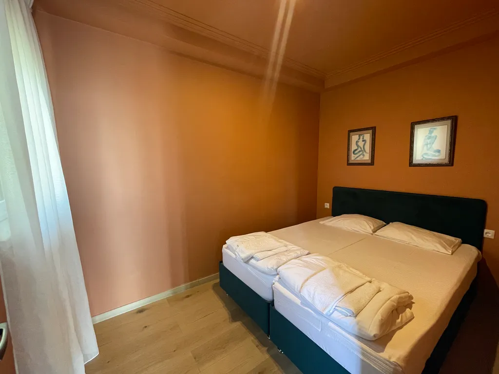 Двухкомнатный четырехместный номер с видом на море