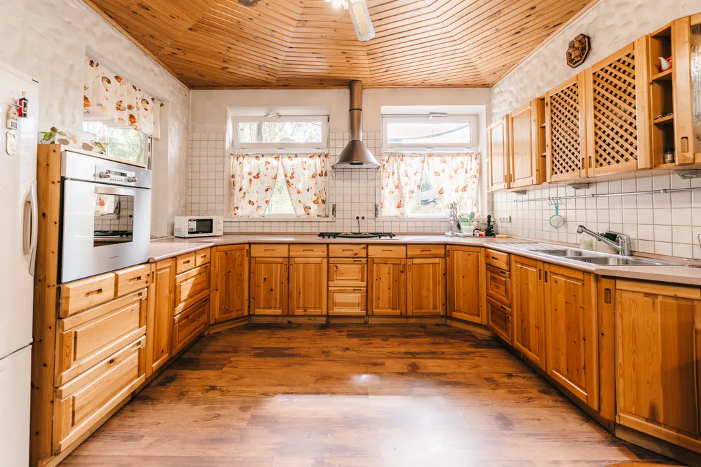 Дом в лесу в русском стиле