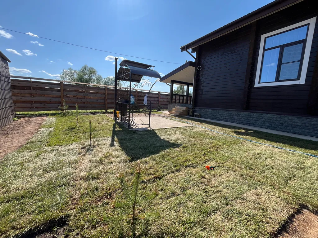 Дом на берегу Волжского водохранилища