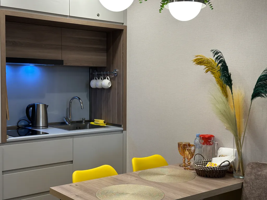 Апартамент с джакузи и большой верандой у моря