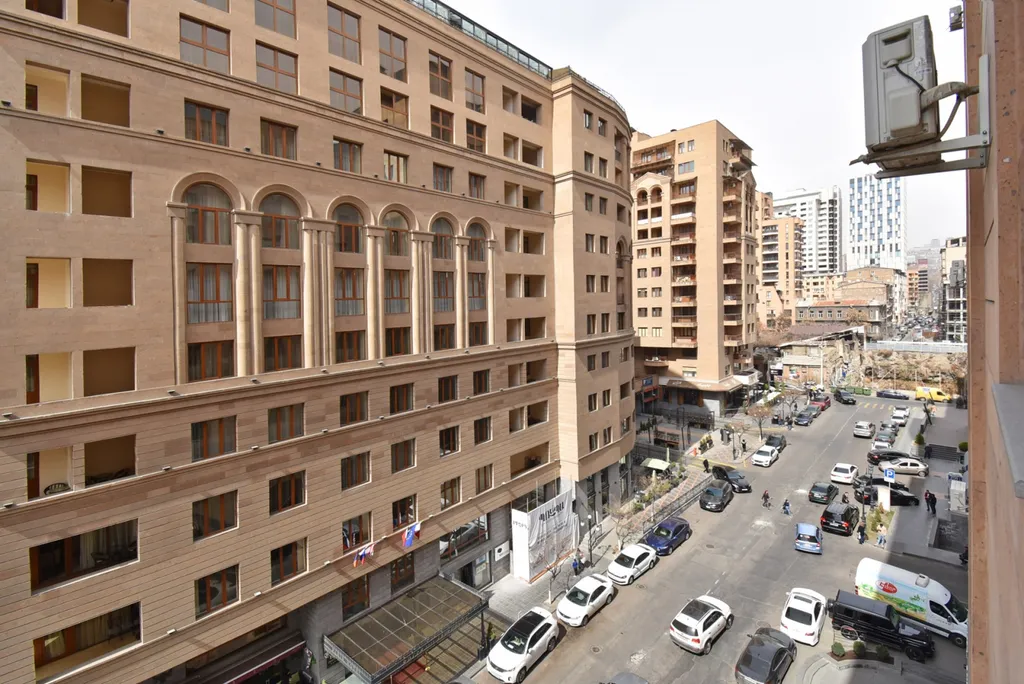 Роскошная двухкомнатная квартира в центре города