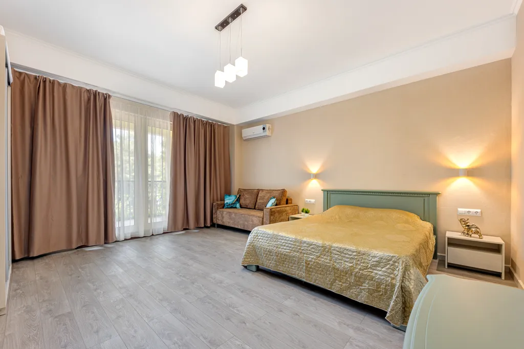 Апартаменты Сады морей с бассейном