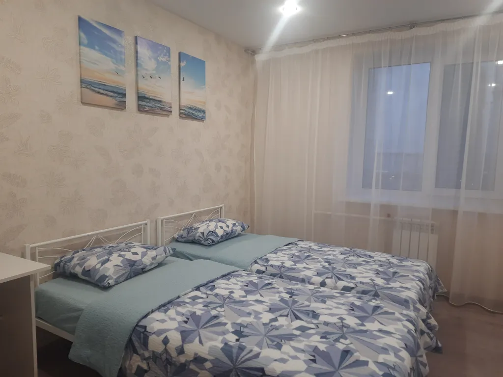 Евротрешка рядом с Протон-Ареной и ДВВС