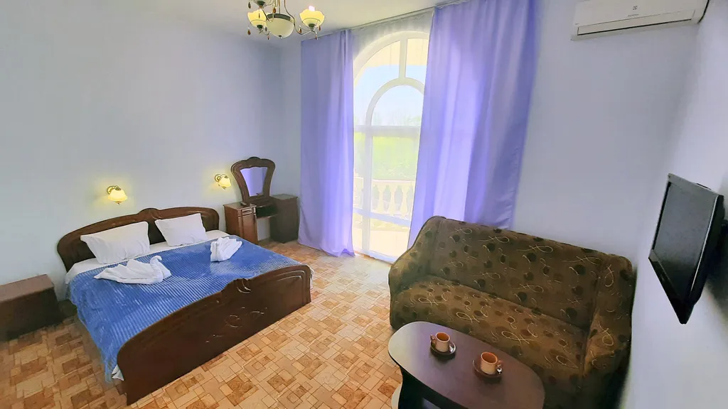 Однокомнатный номер с балконом - с трёхразовым питанием