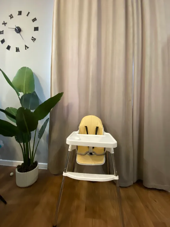 Комфортная квартира с высокими потолками около Корстона