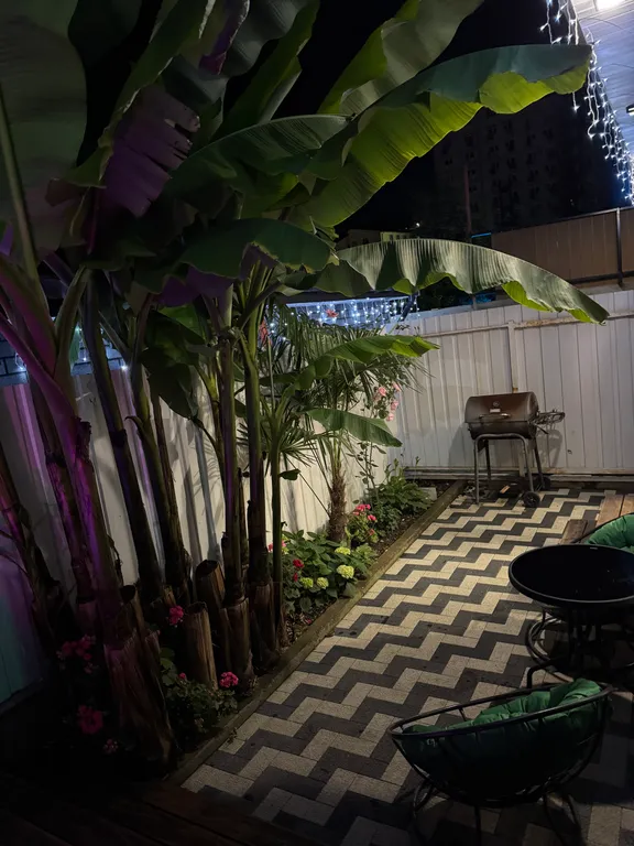 Уютный новый дом с собственным бассейном