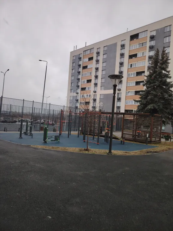 Квартира Квартира Просторная студия у озера — Тюмень
