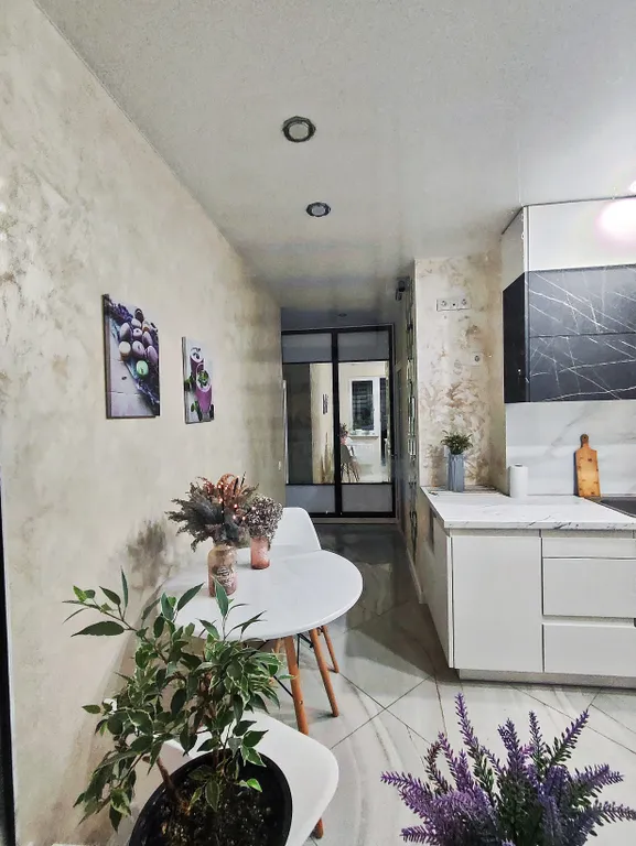 Центр новый дом, большая парковка