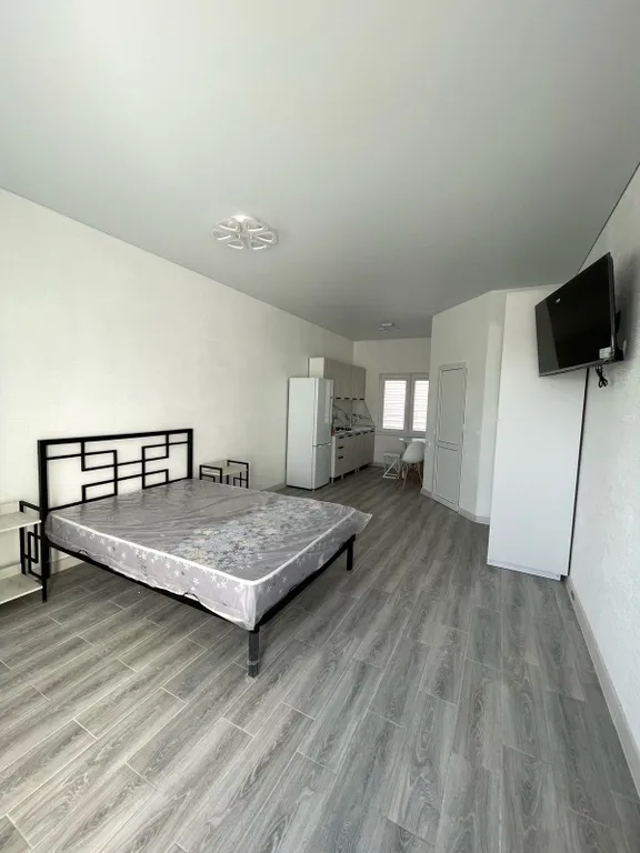 Студия в гостевом доме на 3 этаже с видом на море и горы