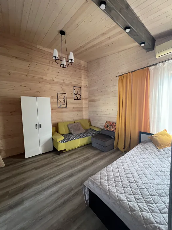 Большая евродвушка с видом на море