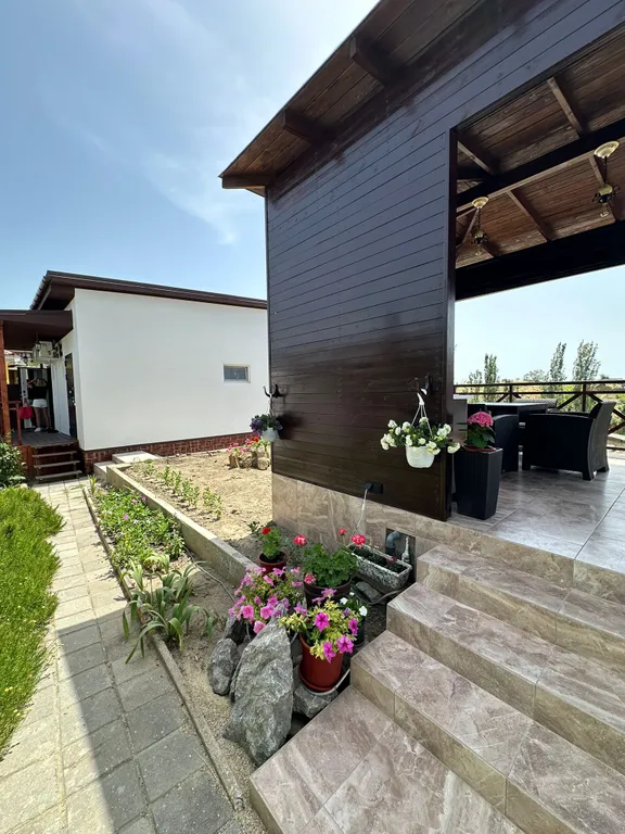 Прекрасная квартира в дуплексе с видом на крепость и море