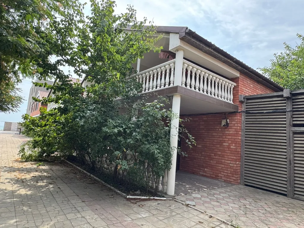 Коттедж 2-комнатный Дом — Махачкала