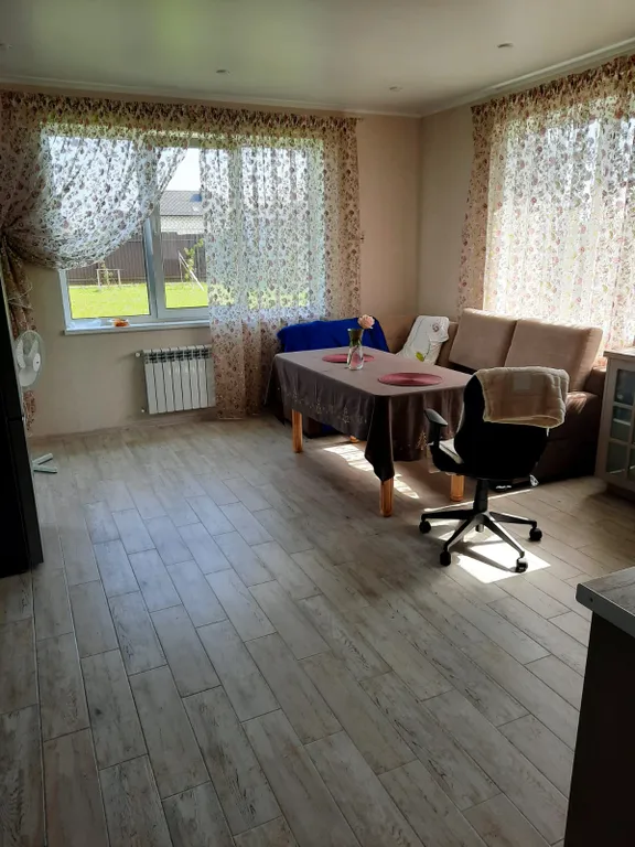 Дом с бассейном