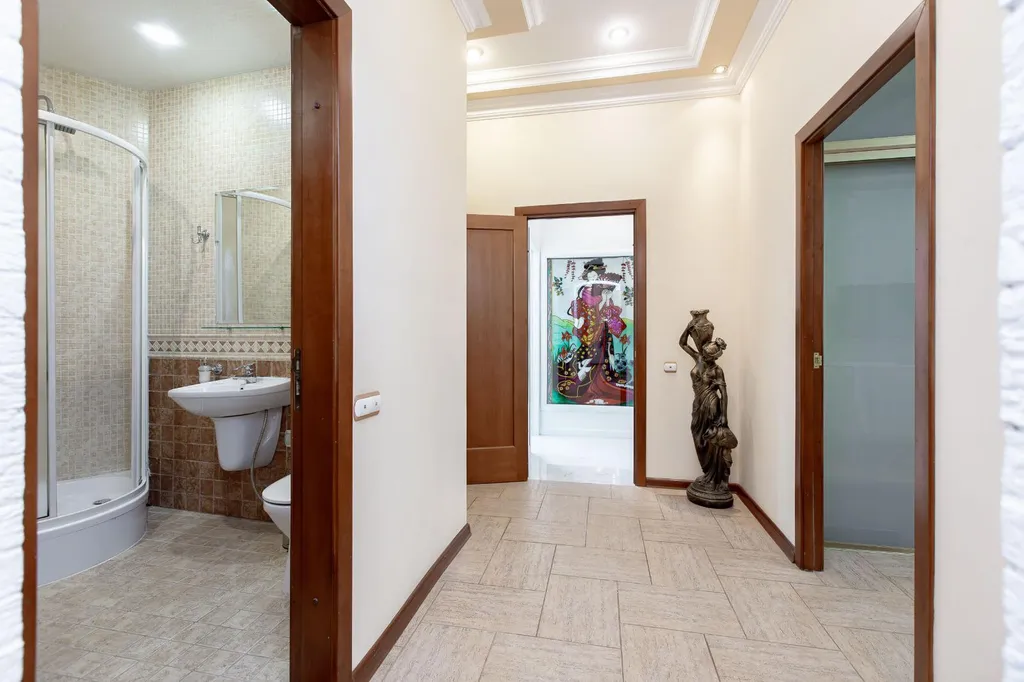 Четырехкомнатные апартаменты с двумя санузлами в золотом квадрате