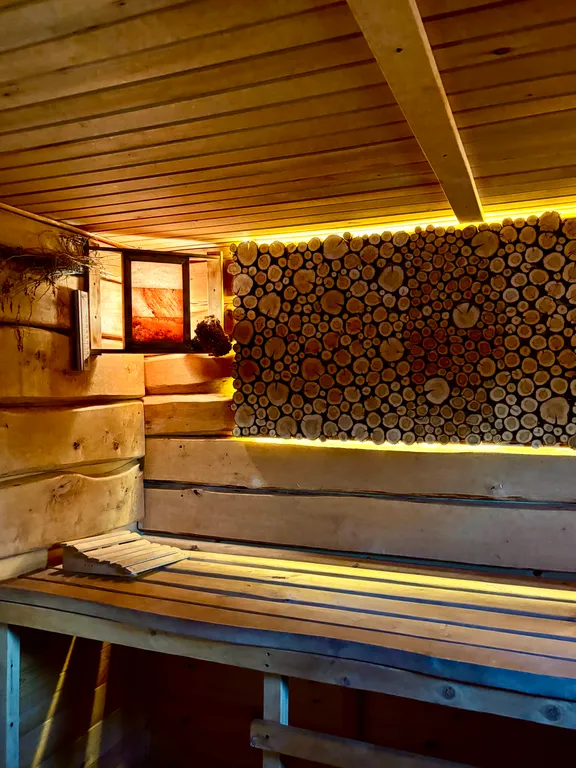 Дом и баня у озера Баглачевские дачи