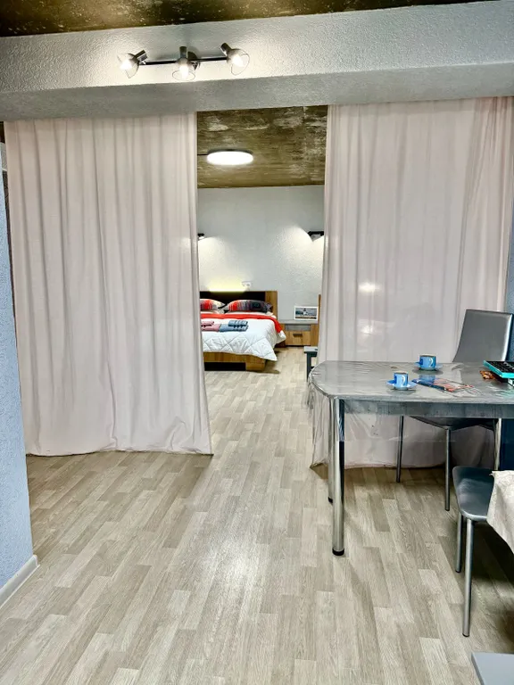 Квартира Новая студия в тихом местечке, зелень, пенье птиц, горы и море — Варваровка