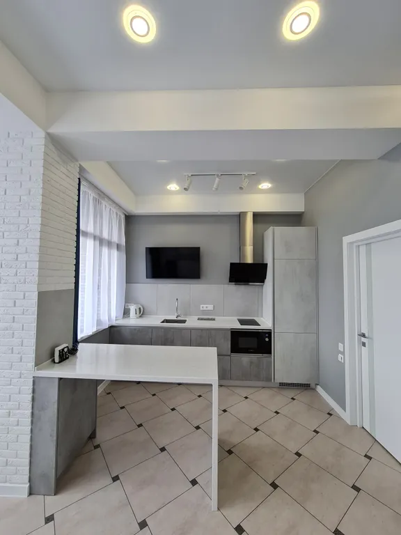 Люкс студия возле парка с видом на море